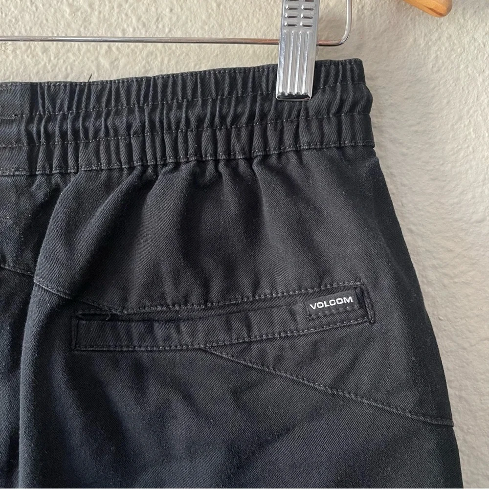 Volcom Frickin Elastic Waist Shorts Mens S Black Chino Drawstring Pockets Skater - Picture 7 of 12